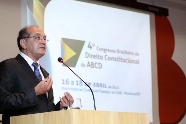 Direito à saúde e internacionalização do Direito Constitucional são destaques do 4º Congresso da ABCD
